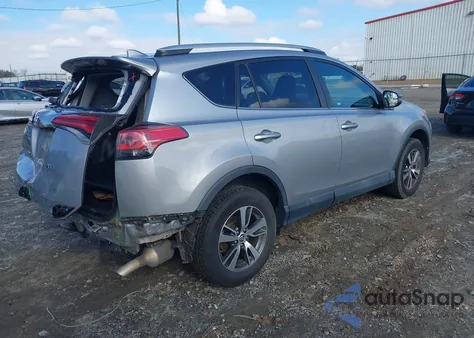 2016 Toyota Rav4 Xle z USA, uszkodzony, nr VIN 2T3WFREV9GW292125